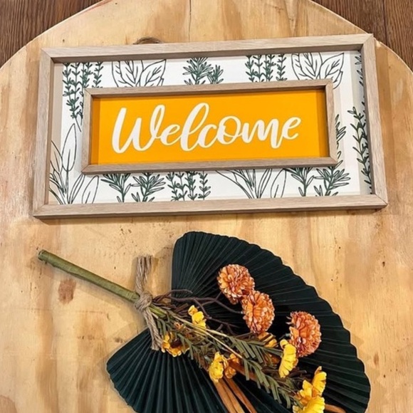 Beautiful “Welcome” Decor Sign for Your Home - Picture 1 of 2